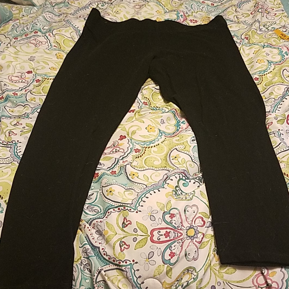 Black leggings